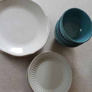 Lenox Pearle 12 piece set